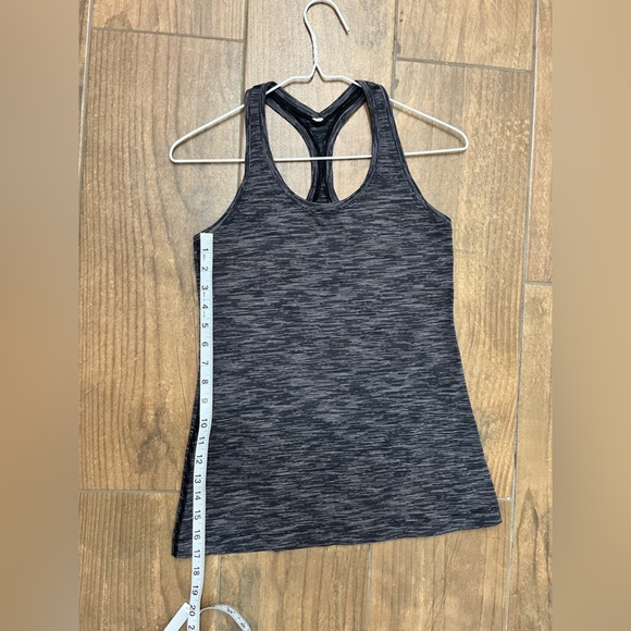 Lululemon Racerback Tank Top Sz 6 Heathered Gray - Picture 9 of 11